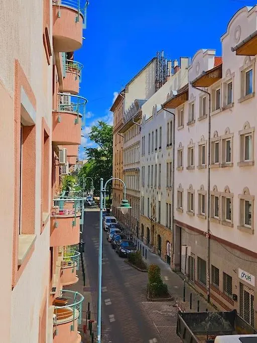 Berzenczey Apartment Budapest 0*,  Ungheria